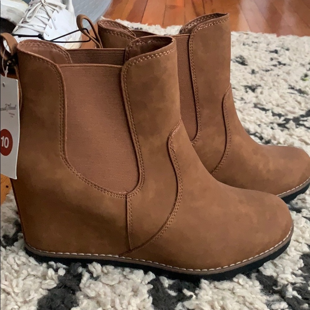 Wedge Boots